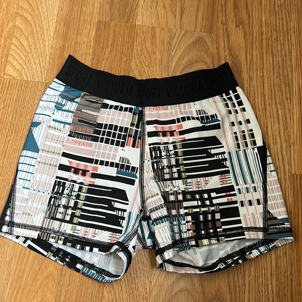 Victorias sport biker shorts size small